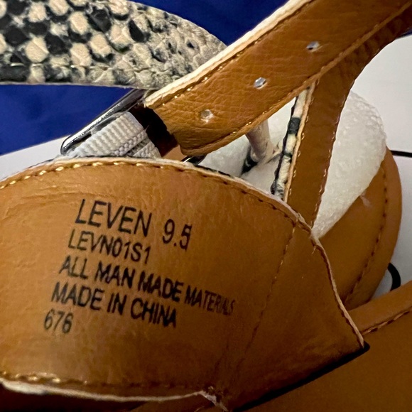 Steve Madden Leven Bling Snakeskin Rhinestone Zip Sandals - Picture 7 of 7